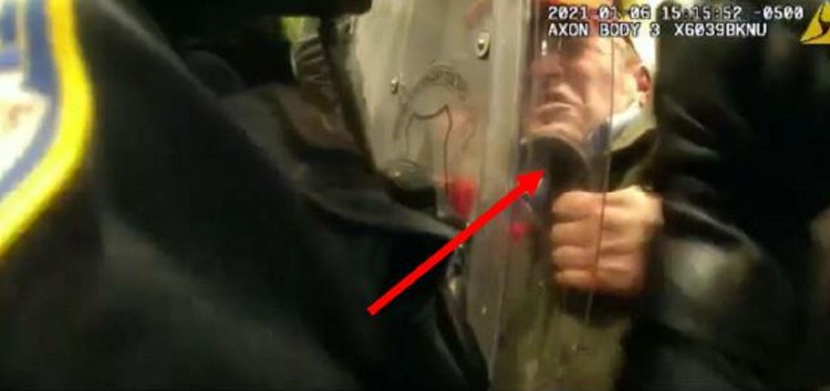 DOJ Plans to Offer Plea Deal to Trump Appointee Charged in Capitol Breach