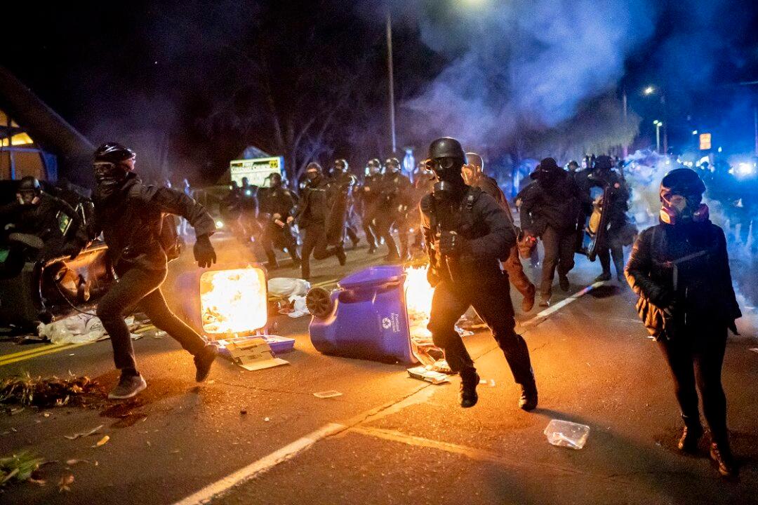 Portland Police Union Blames Officials Who Criticized Officers for Mass Resignation