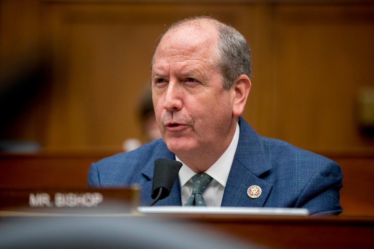 First Republican Publicly Threatens Move to Oust McCarthy as Speaker