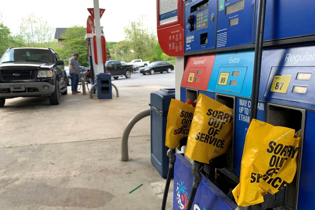71 Percent of Charlotte Area Gas Stations out of Fuel; Police Warn of ‘Gas Crisis’