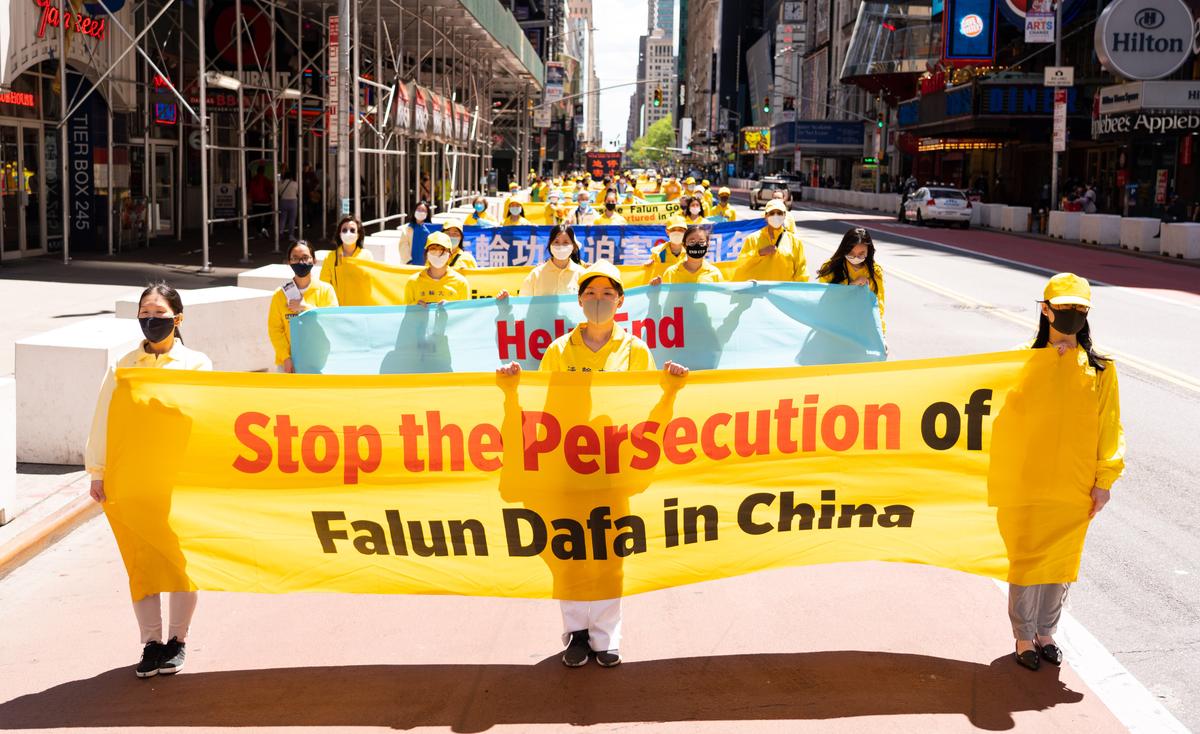 Thousands of Falun Gong Practitioners March Across Manhattan to Showcase Hope and Resilience