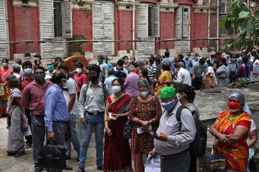 EU Countries Urged to Halt Non-Essential Travel From India