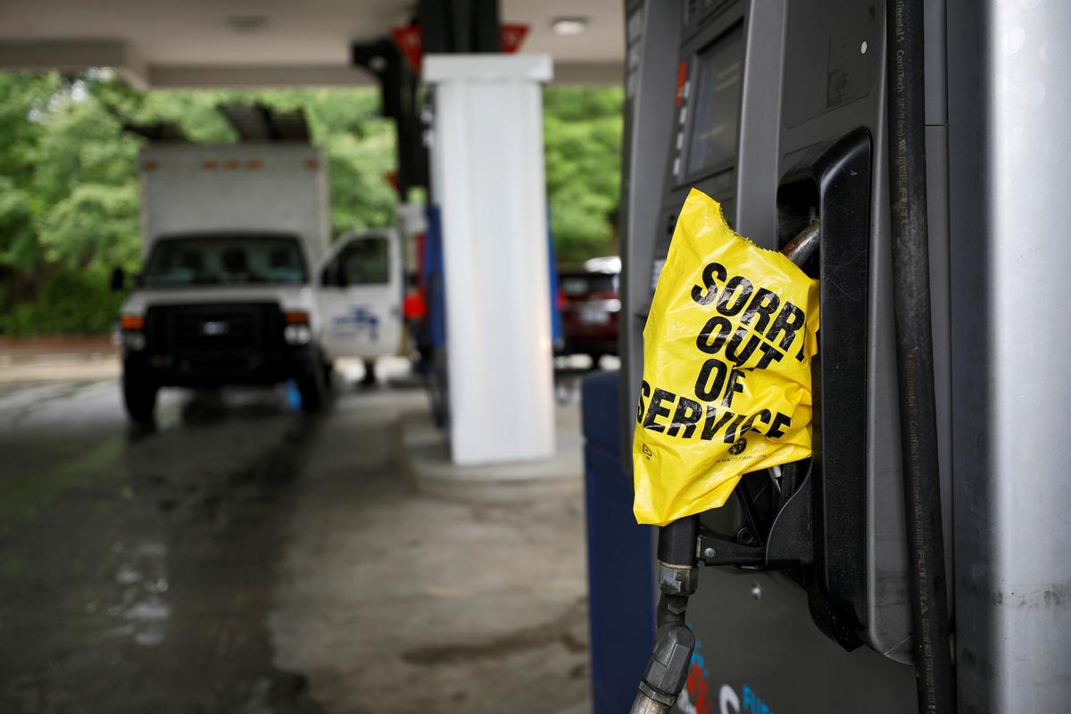Over 15,000 Gas Stations Out of Fuel Nationwide