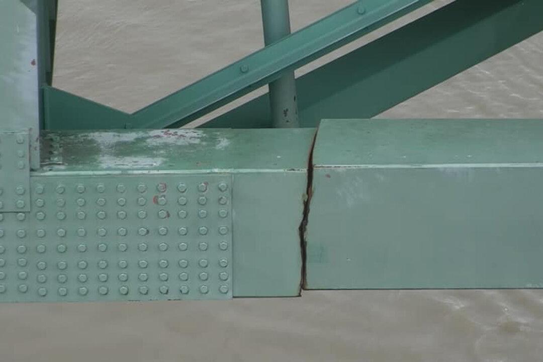 I-40 Bridge Inspector Fired, May Face Charges for Not Flagging Huge Crack in Span