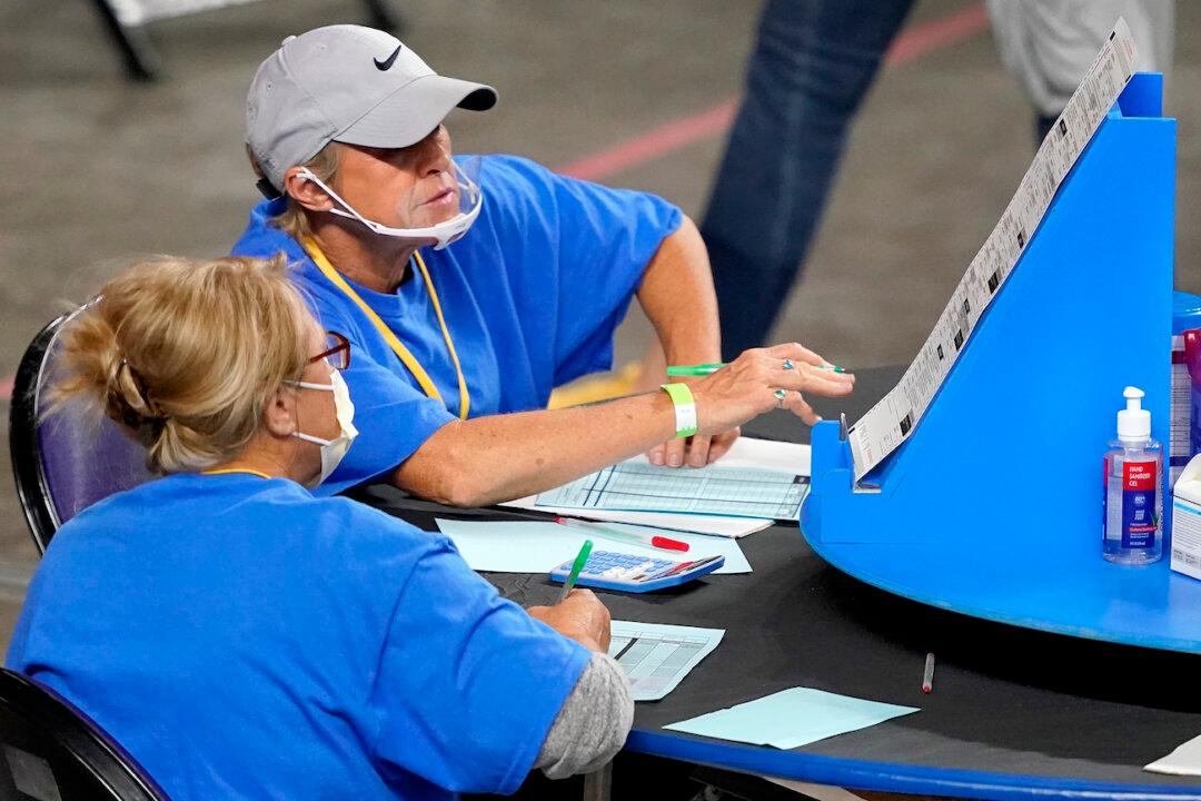 Lawmakers From Other States Descend on Arizona to See Election Audit