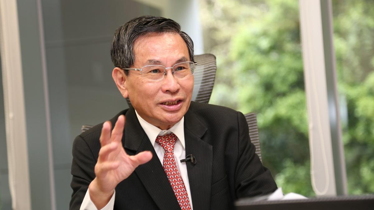 Taiwan Health Official Speaks Out Against China Blocking Taiwan From Buying Vaccines