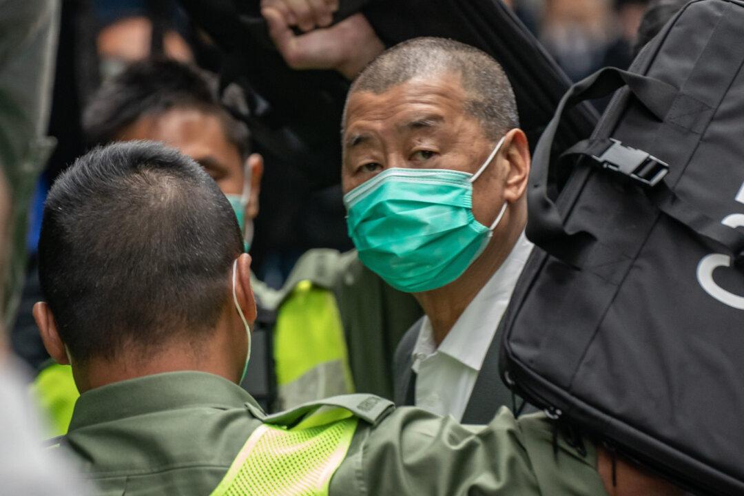 Taiwan Says Hong Kong Tycoon Asset Freeze a Warning to Global Investors
