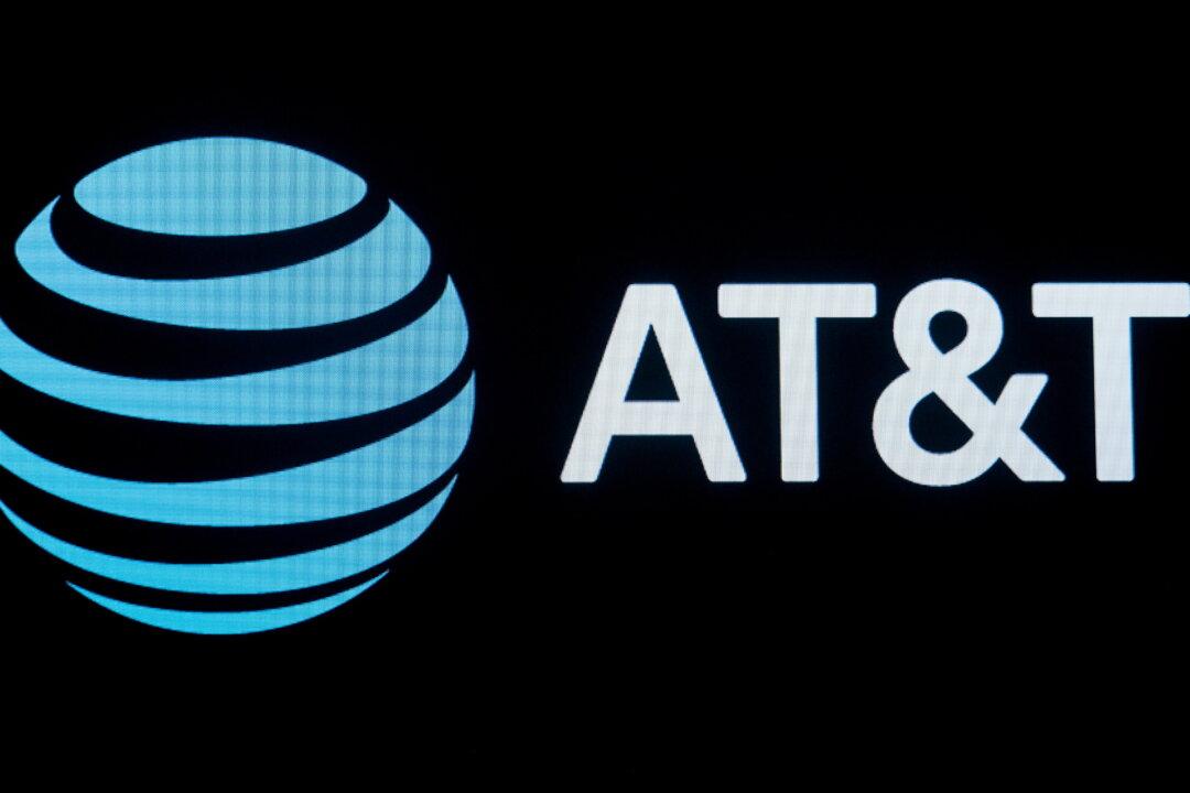 AT&T to Exit Media in $43 Billion Deal With Discovery