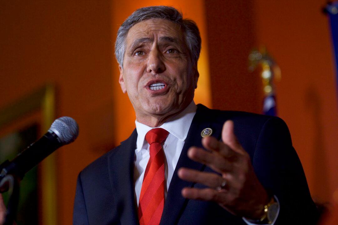 In Pennsylvania, the Ice Beneath Donald Trump Is Cracking