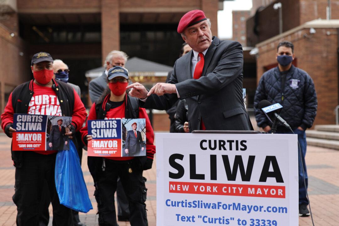 Guardian Angels Founder Curtis Sliwa Wins GOP Primary in New York City Mayoral Race
