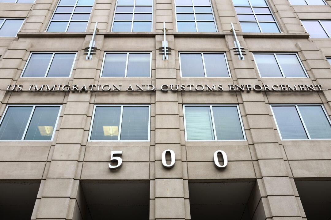 GOP Congress Members Probe ICE Contract; $17 Million Spent on Unused Hotels for Illegal Immigrants