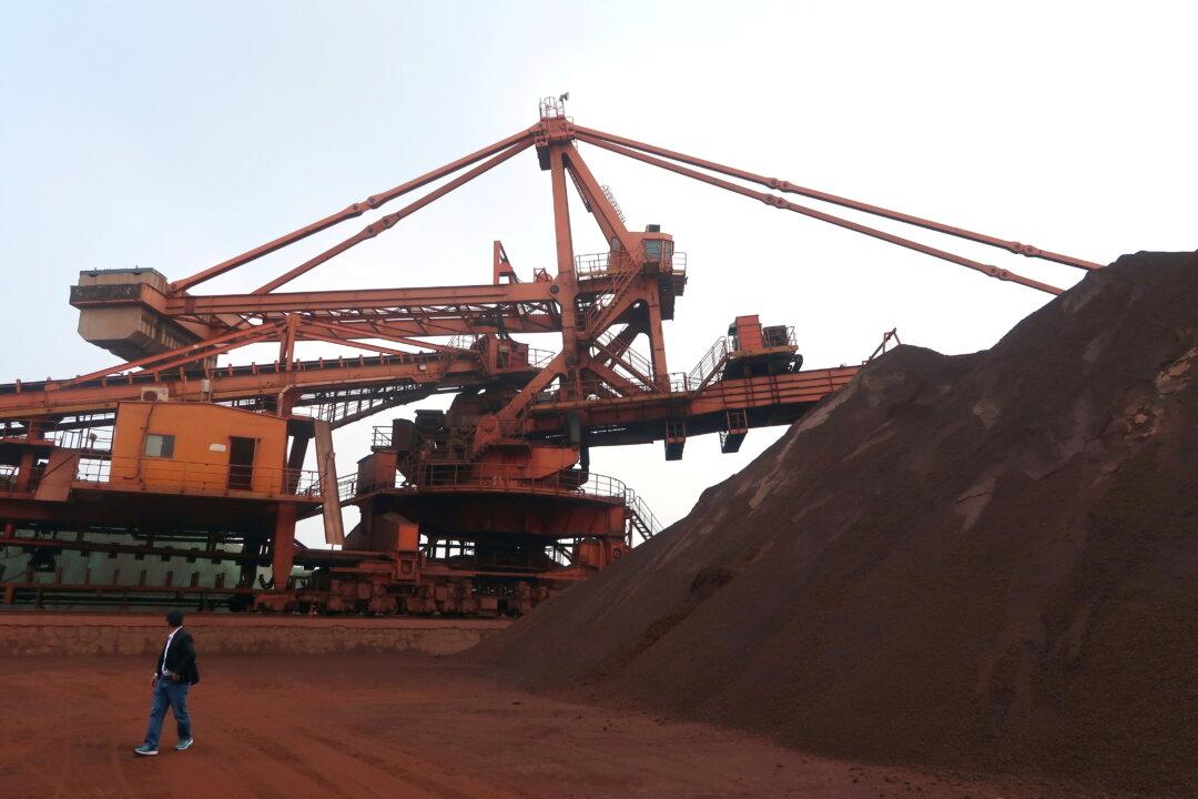 China’s Industrial Commodities Slide After Beijing Warns of Market Crackdown