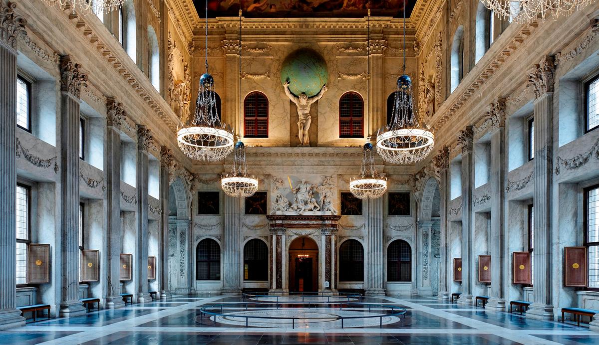 The Royal Palace of Amsterdam at the Center of the Universe