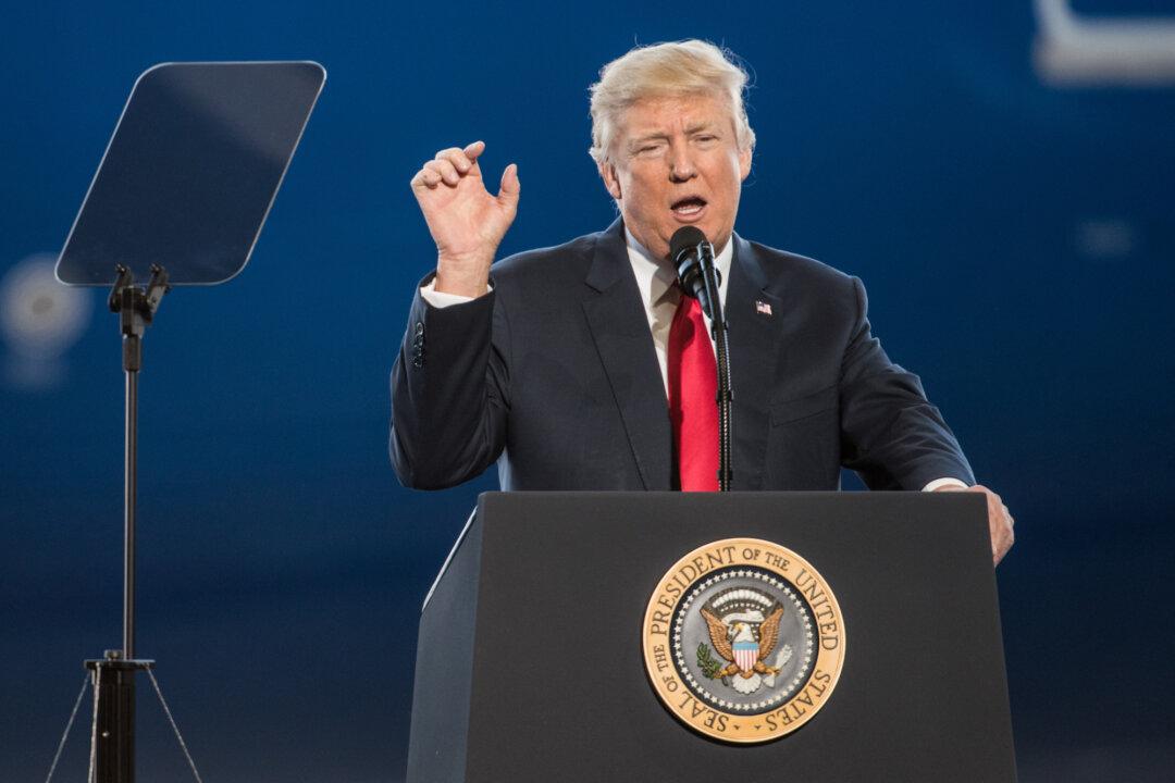 Trump to Restore ‘Iconic’ Boeing 757 for Use in Upcoming Rallies