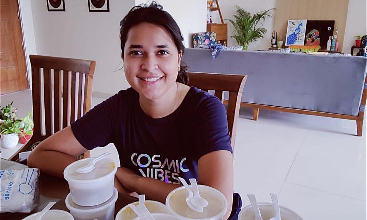 Volunteers in India Provide Home-Cooked Food for COVID-19 Patients