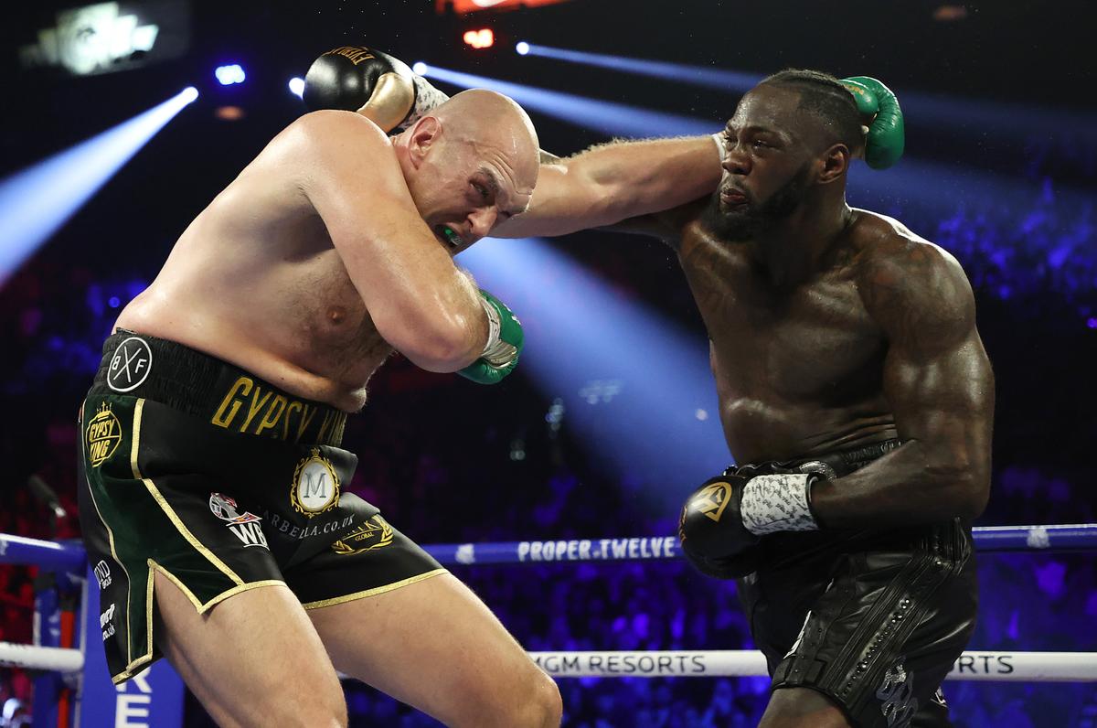 Fury Signs Contract for Trilogy Fight With Wilder