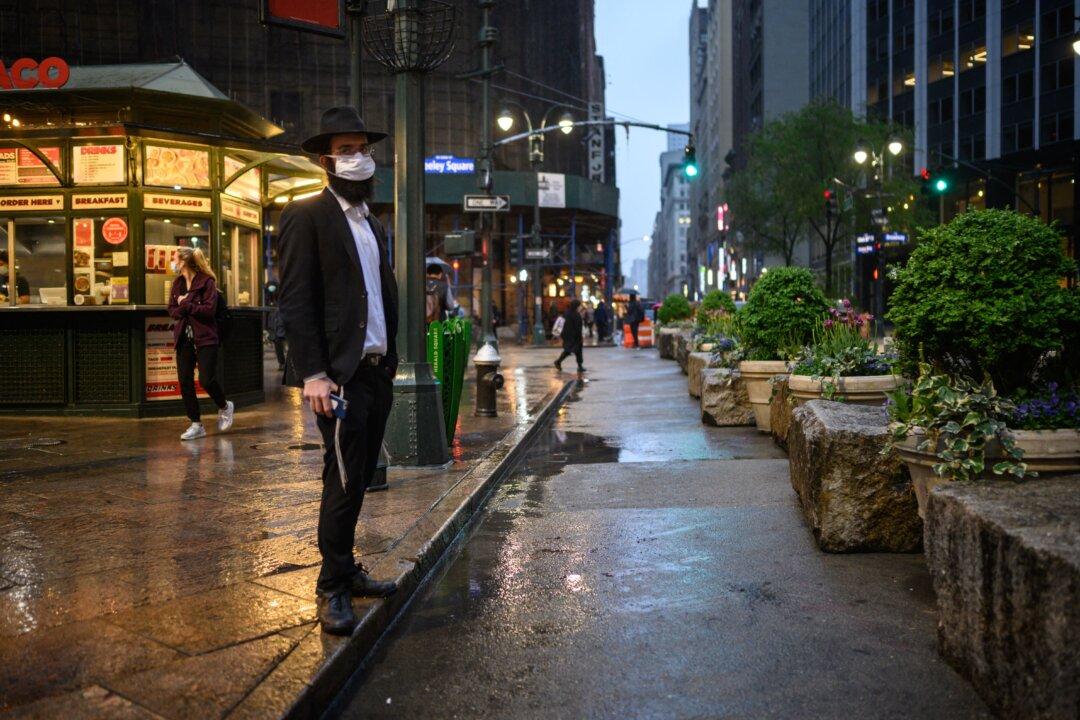 America Tempts Fates With Madness of Anti-Semitism