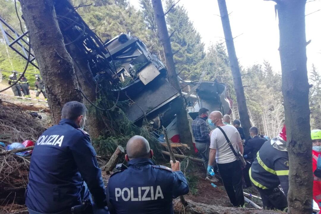 Italian Cable Car Crash Kills 14 People, Child Seriously Hurt
