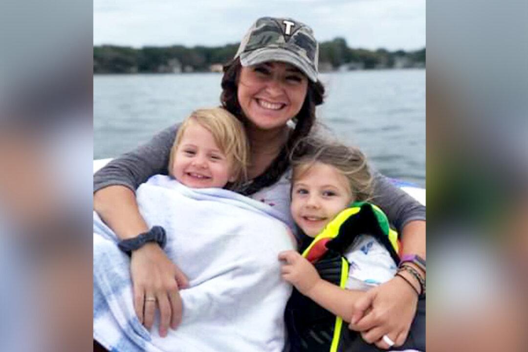 Mom of 2 Who Drank Alcohol Daily Amid the Pandemic Shares How She Achieved Sobriety