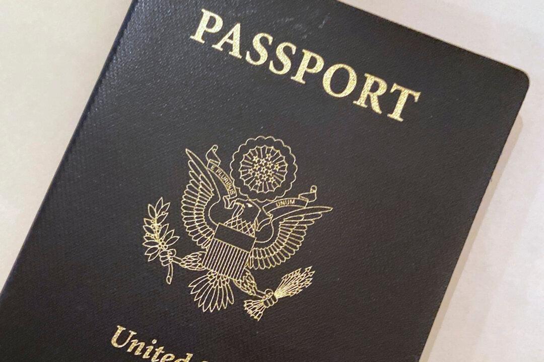US Allows Americans With Expired Passports to Return Home