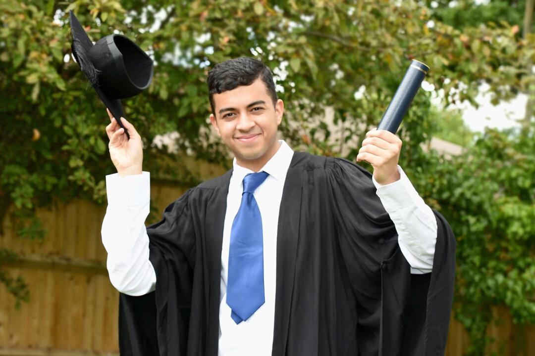Home-Schooled 22-Year-Old Is the Youngest Person in the UK to Get PhD in Astrophysics