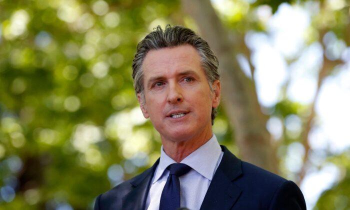 Newsom Dedicates More Officers to Crack Down on Organized Retail Crime in Los Angeles