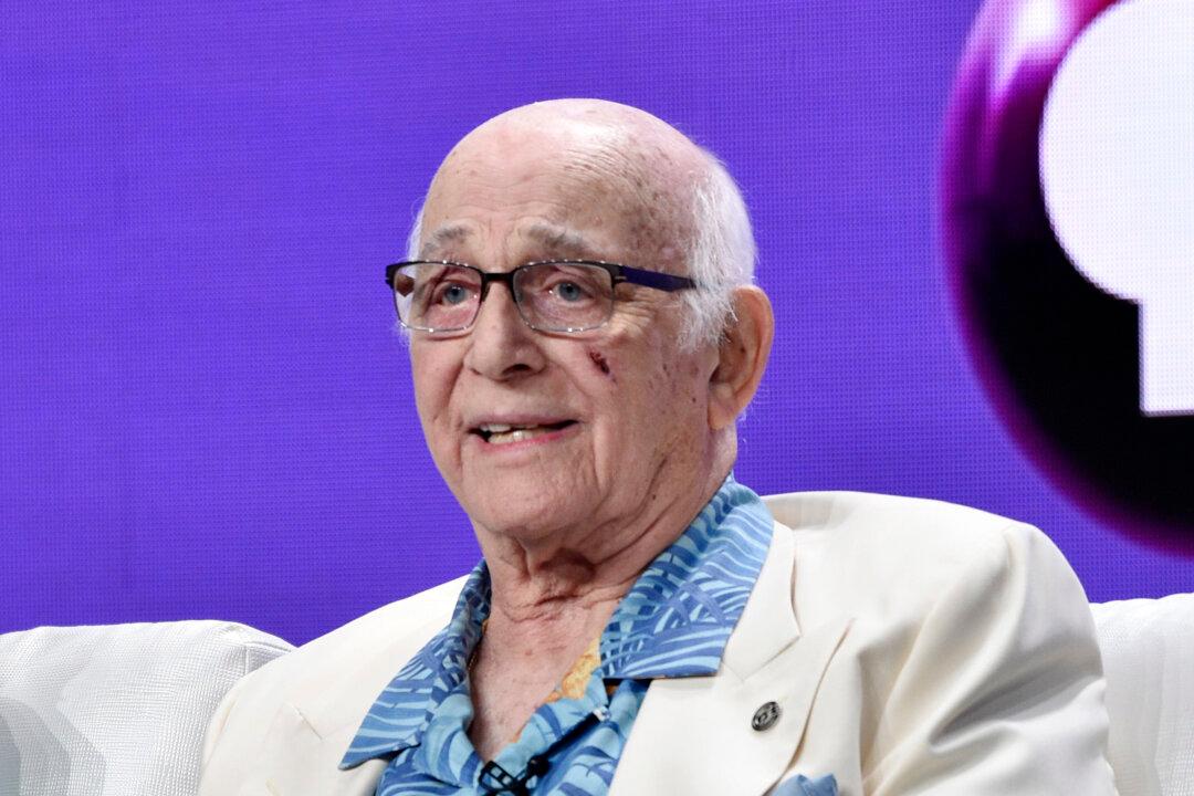 Gavin MacLeod, ‘Love Boat’ Captain, Dies at 90