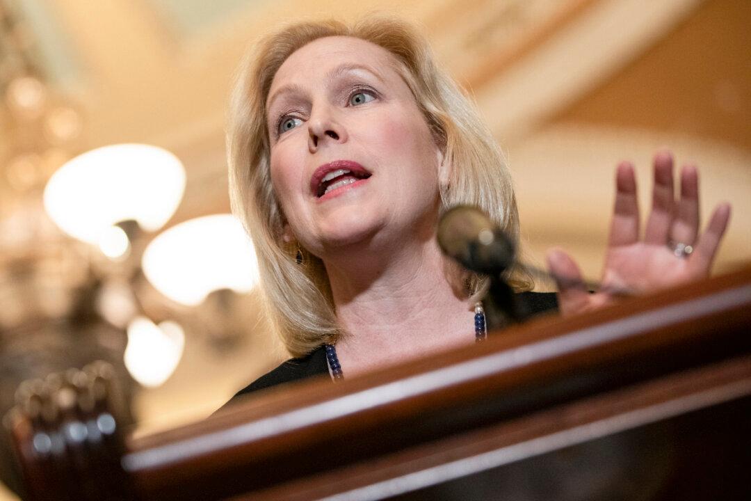 Senator: Biden Should Use Defense Production Act to Boost Baby Formula Supply
