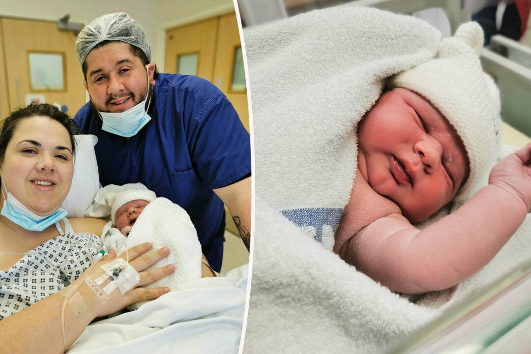 Woman Is Shocked After Giving Birth to a Boy Weighing 12lb 9oz and Measuring 2 Feet Tall