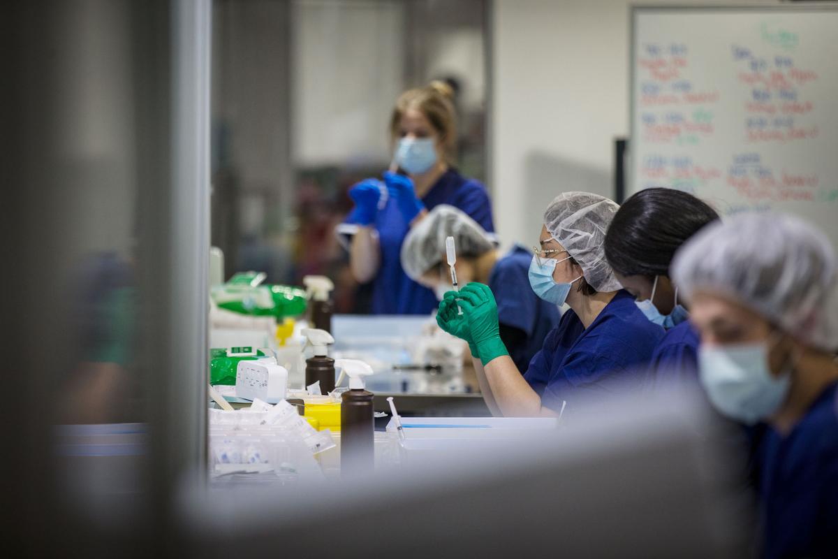 Business Leaders Urge the Government to Set Realistic Vaccine Targets