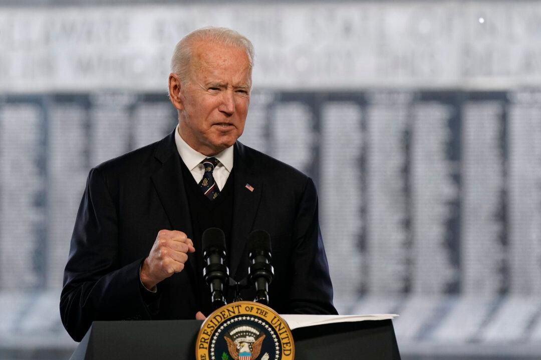 Biden Attends Memorial Day Ceremony, Pays Tribute to Fallen Service Members