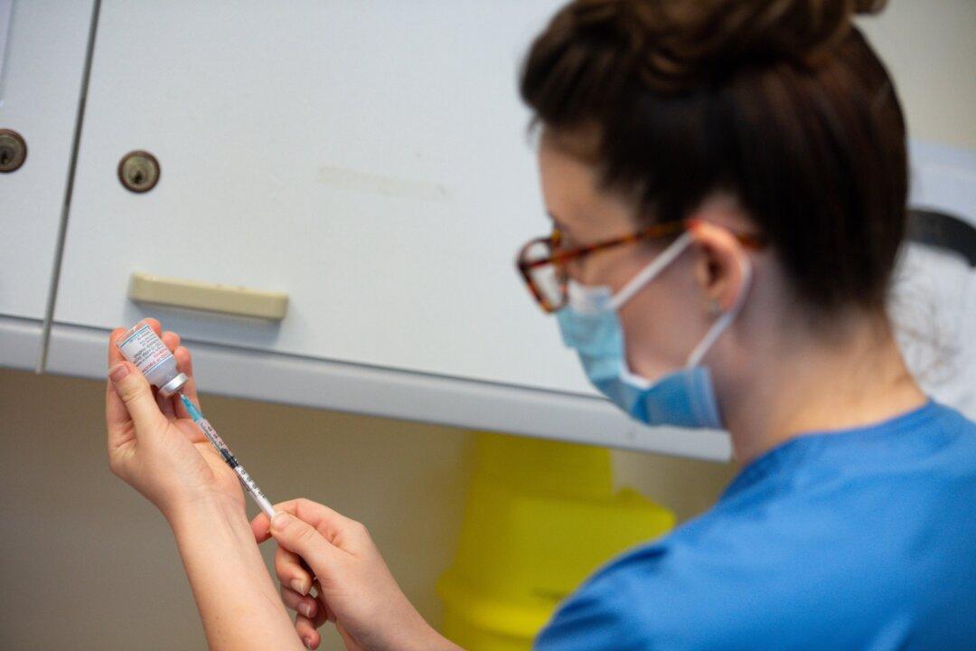 Data Suggest Vaccines Make ‘Limited Difference in Infectiousness’ of Delta Variant: PHE