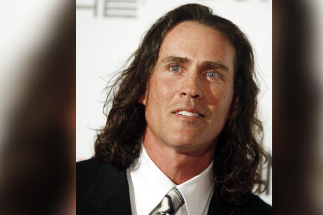 Ex-‘Tarzan’ Actor Among 7 Plane Crash Victims in Tennessee