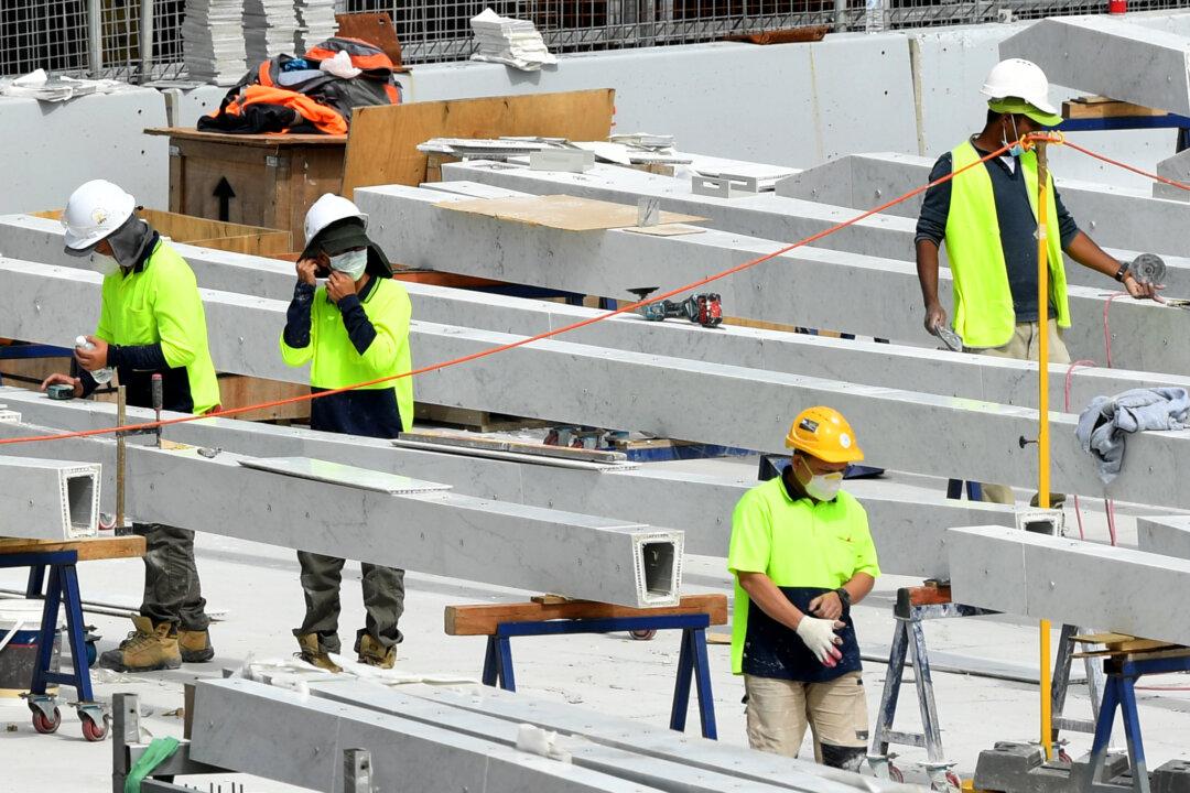 Australian Manufacturing Grows at Fastest Rate in 3 Decades Despite Massive Labour Shortages