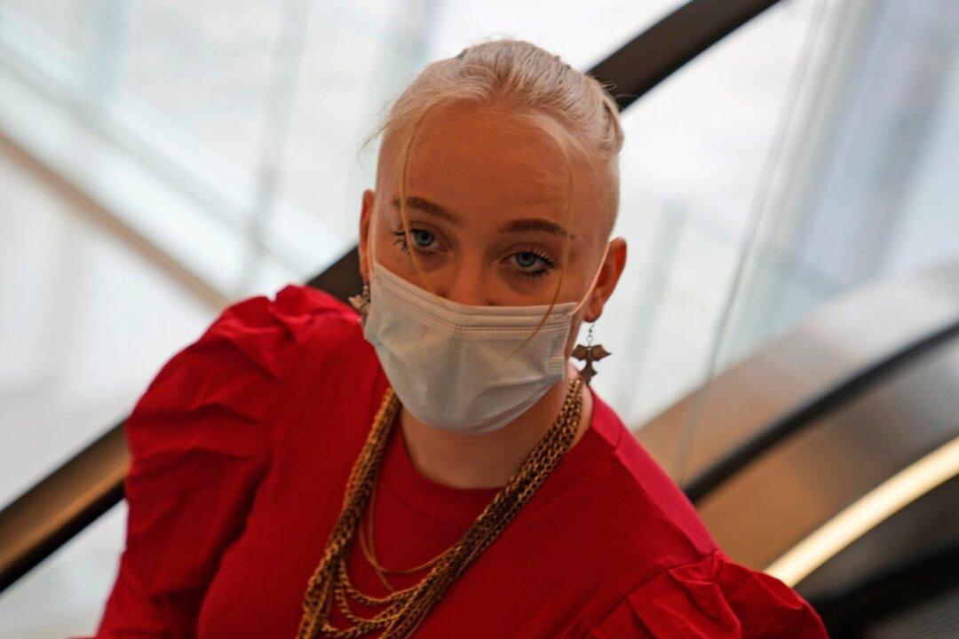 13 on Trial in Paris for Cyberbullying, Death Threats Against Teen Who Criticized Islam