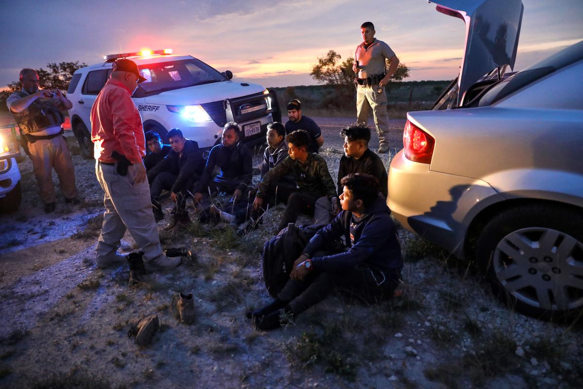 Fewer Smugglers Detained as Small Border Counties Run Out of Jail Space