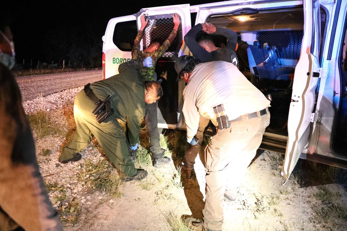 Illegal Immigrants Intentionally Damaging Property, Says Texas Sheriff