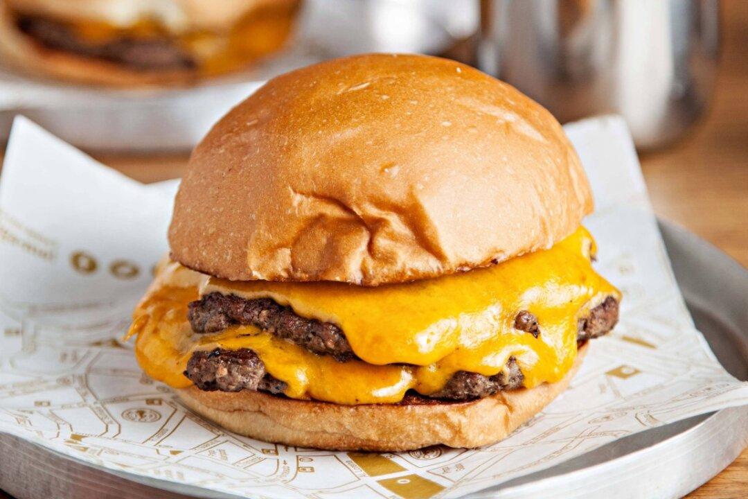 No-Frill Burgers Perfect for a Family Dinner