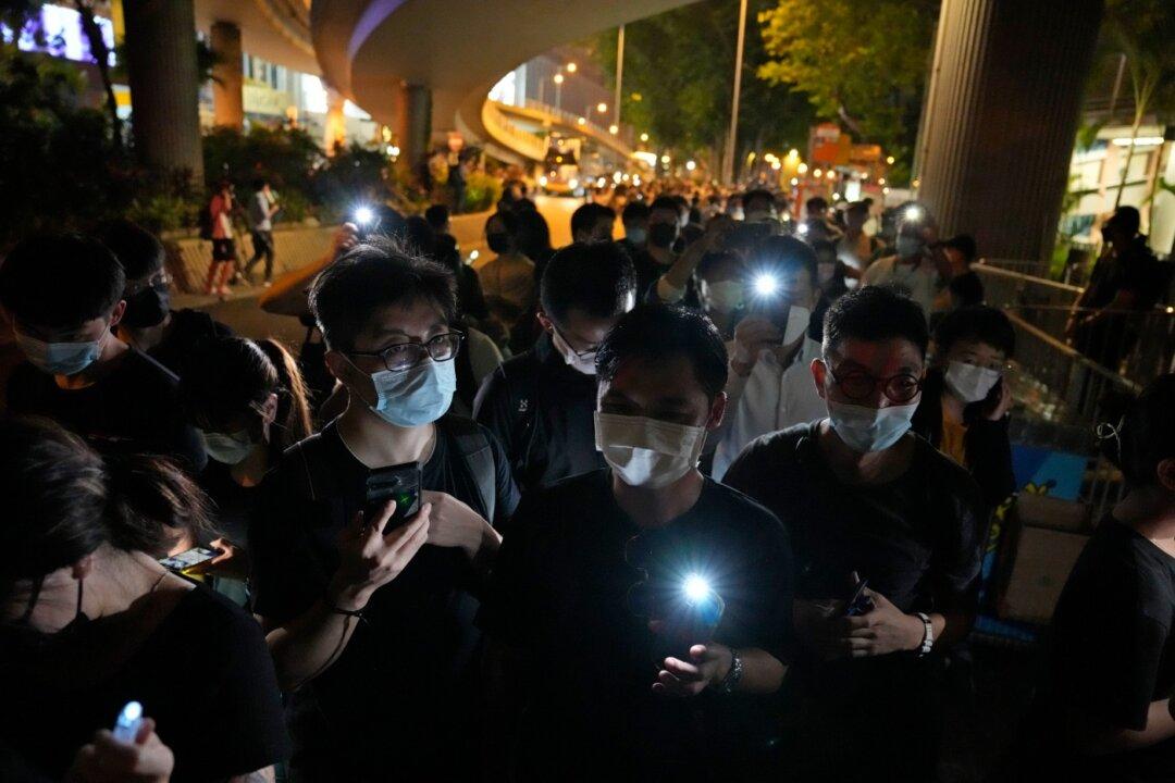 Hundreds Gather Near Hong Kong Park Despite Vigil Ban