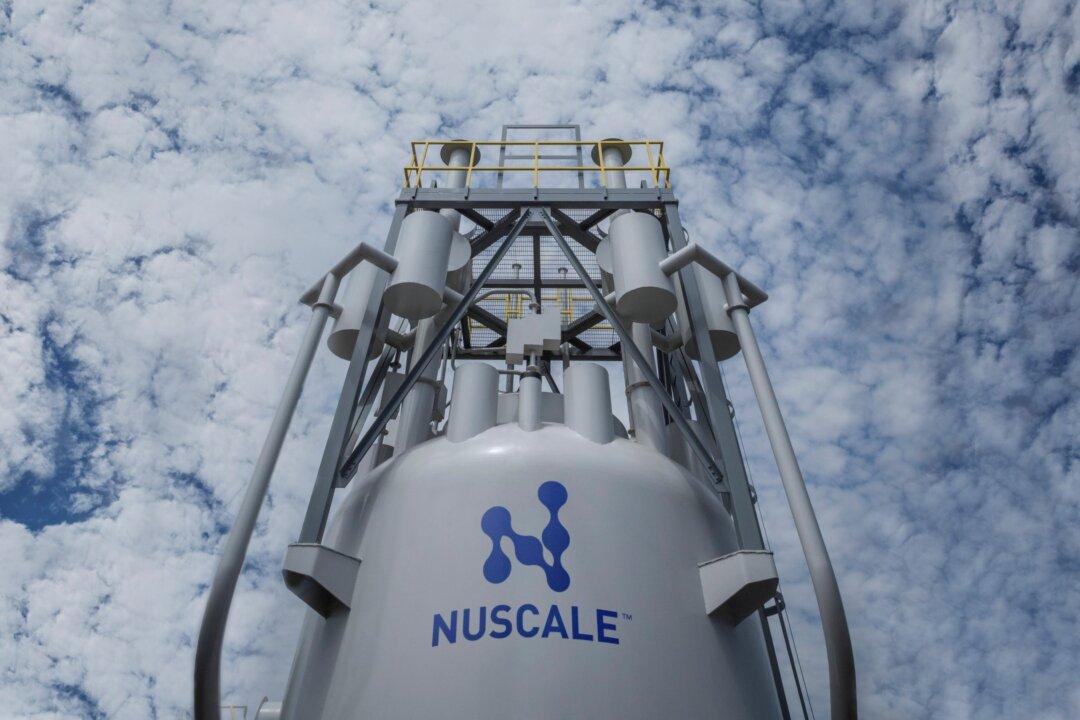 Lifting Nuclear Ban Could Boost NSW Economy: Commissioner