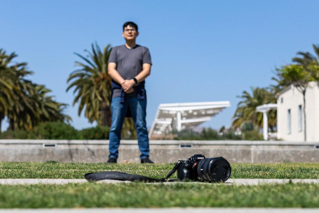 Through the Silence: The Special Eye of a Photographer Without Hearing