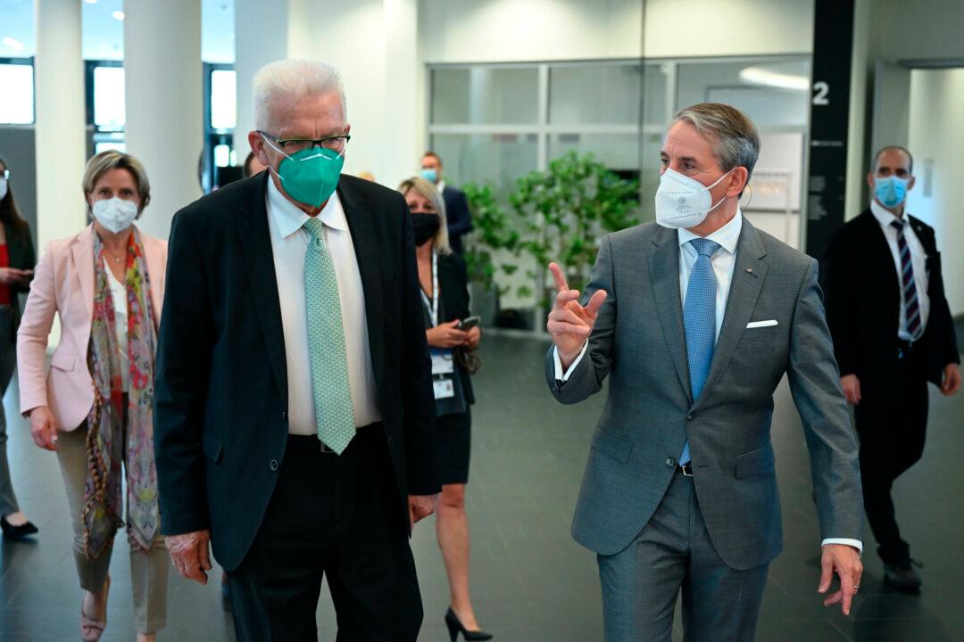 Behind in Quantum Computer Race, Germany Gets Boost From IBM