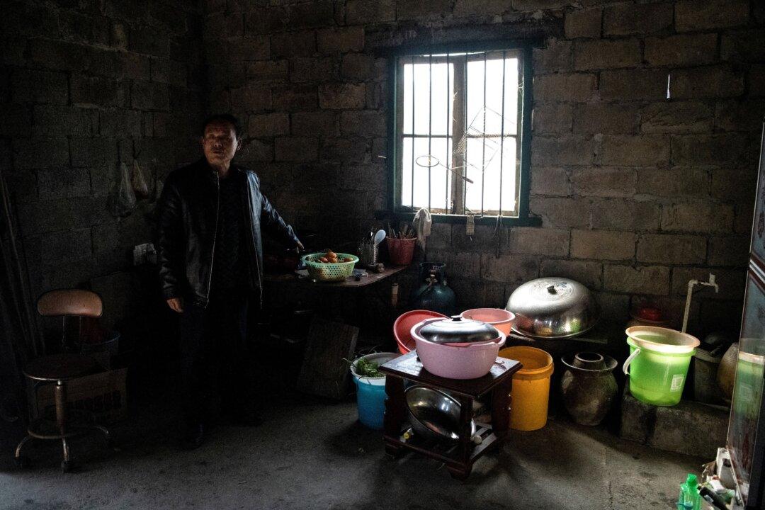 China’s White Paper on Poverty Alleviation Triggers Doubts About the Real Situation