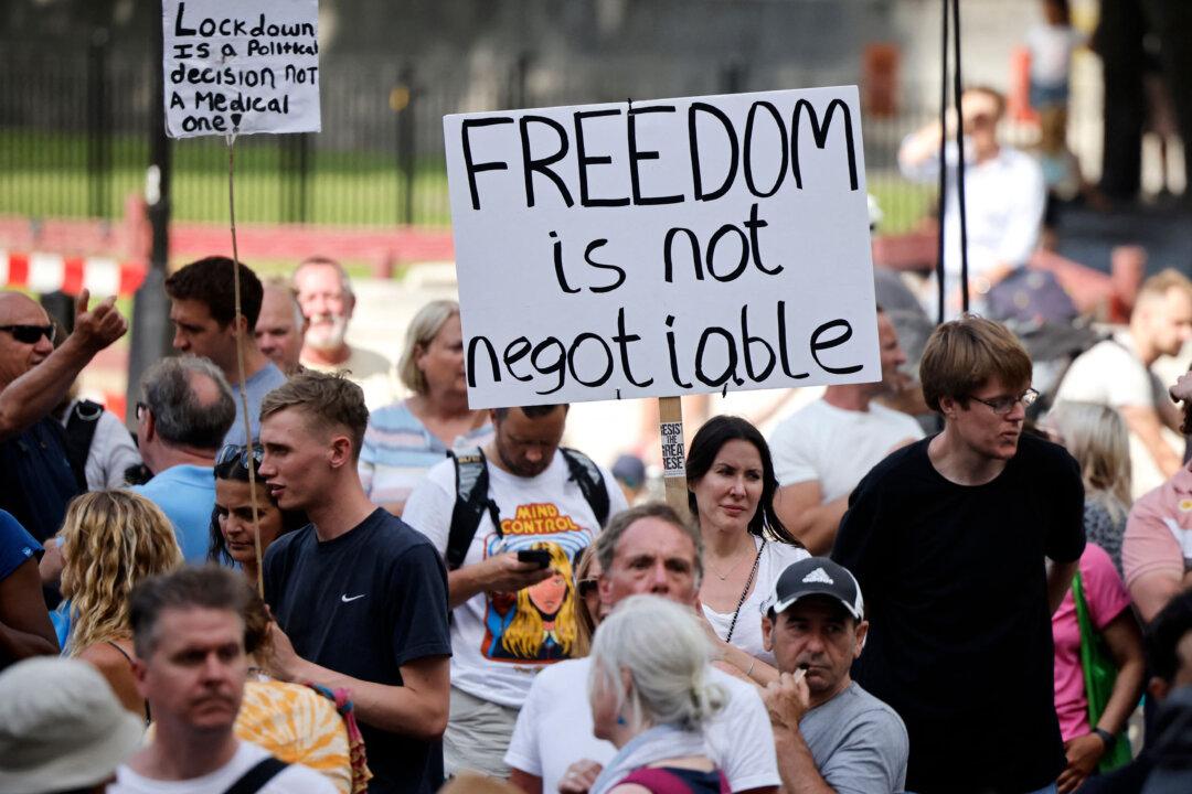 UK Scientist ‘Cautiously Optimistic’ Further Lockdowns Will Not Be Required