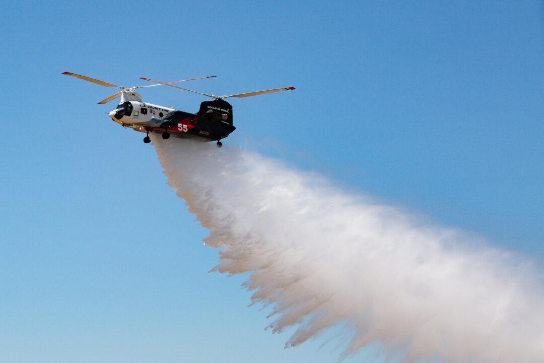 SoCal Prepares for ‘Bad Fire Season’ With World’s Largest Helitankers