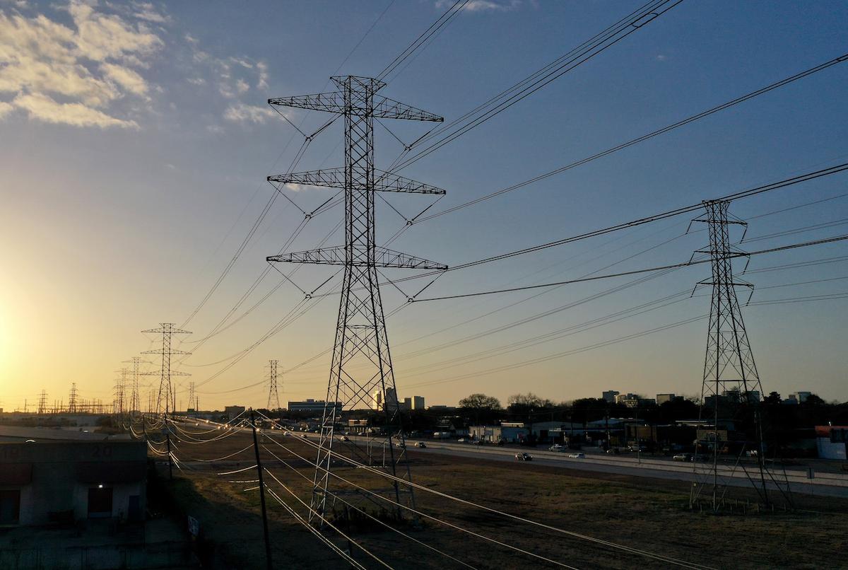 Grid Operator Urges Texans to Conserve Electricity Until June 18