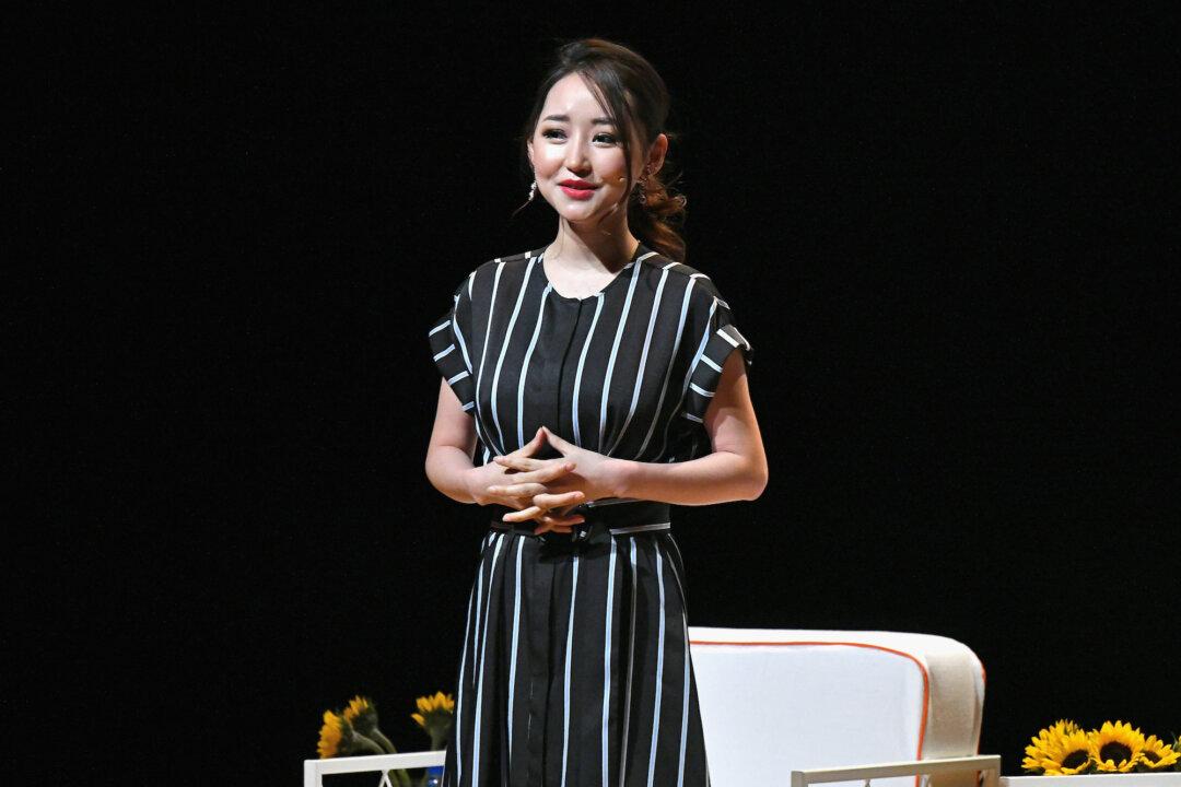 Columbia University Graduate Who Fled North Korea Says She Sees Similarities in America