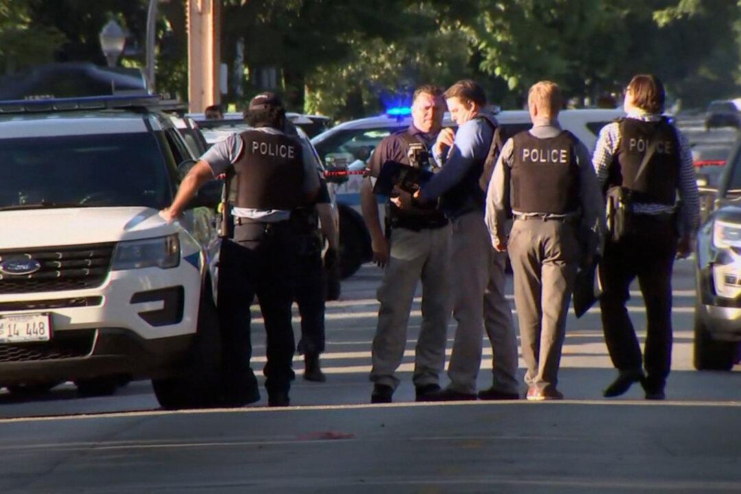 Chicago Fourth of July Weekend Shootings Leave 19 Dead, 104 Wounded: Reports