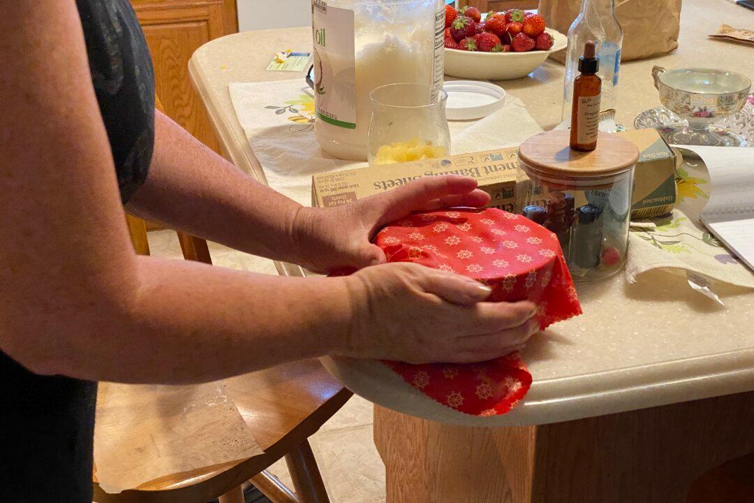 Minding your own beeswax: How to make eco-friendly beeswax food wraps