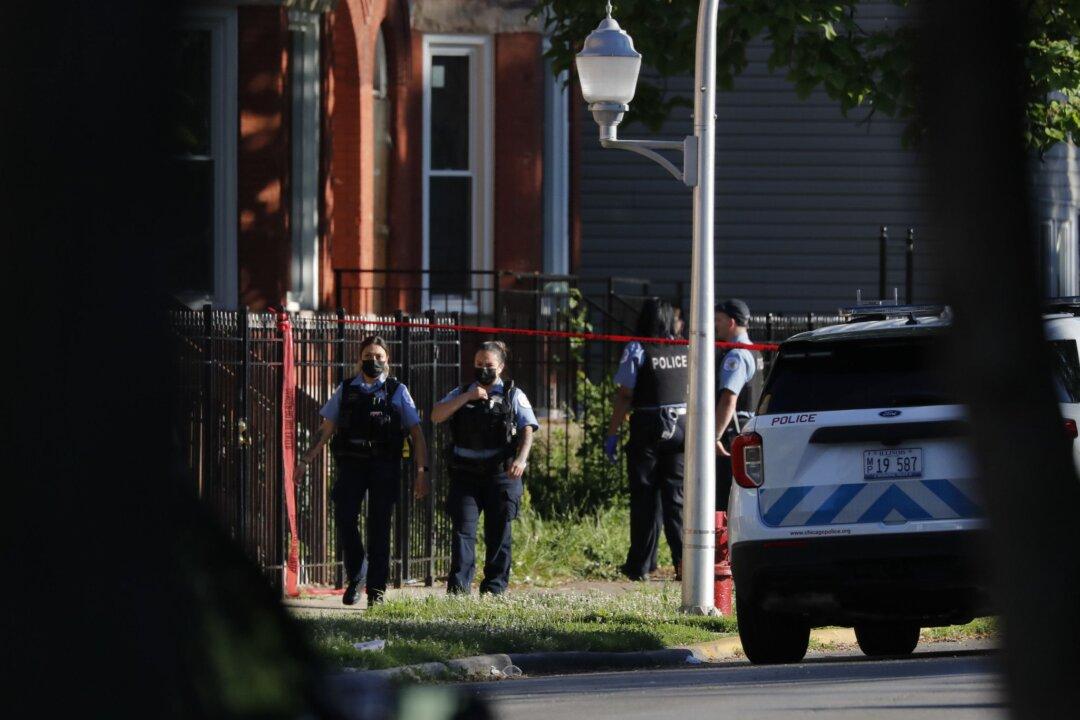 Officials: More Than 80 Shot, 14 Dead Over July 4th Weekend in Chicago